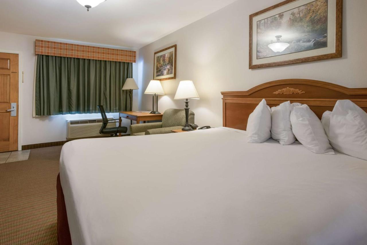 Surestay Hotel By Best Western Leesville Exterior foto